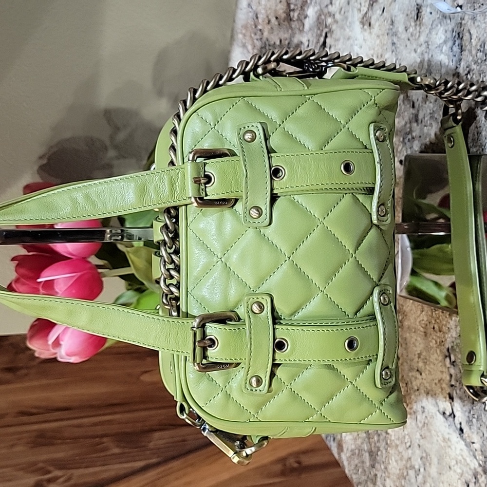 MCM EUC Leather Lime Green Quilted Satchel - Picture 6 of 11